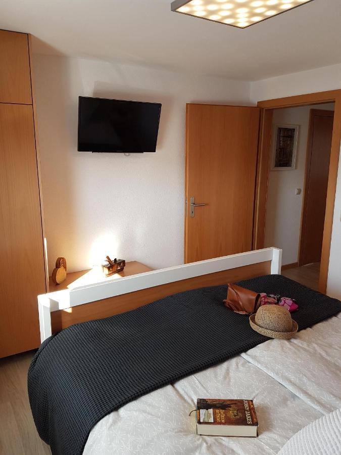 Ferienwohnung An Der Kleinen Schreinerei Hallschlag エクステリア 写真