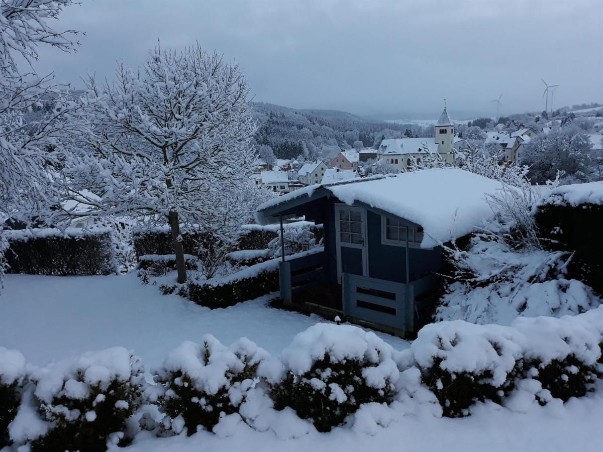 Ferienwohnung An Der Kleinen Schreinerei Hallschlag エクステリア 写真